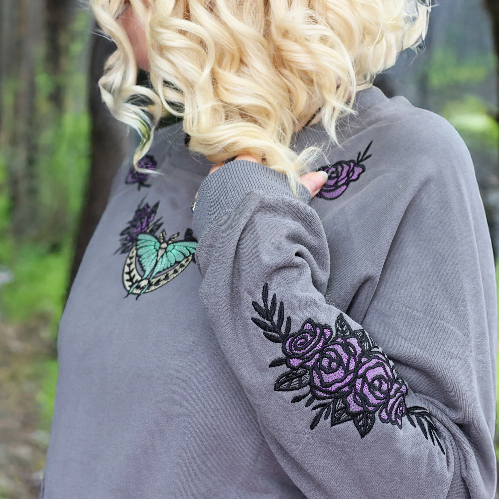 Cosmic Rose Moth Feature - Image 4