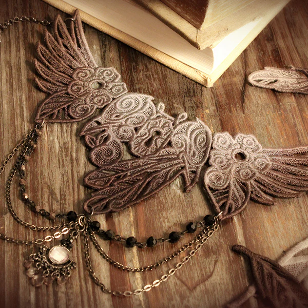 Evenfall Lace Choker (Split)