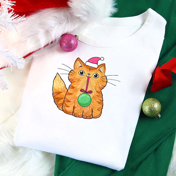 Fluffy Christmas Kitty - Image 10
