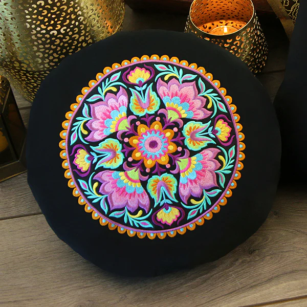 Folk Flowers Medallion - Image 20