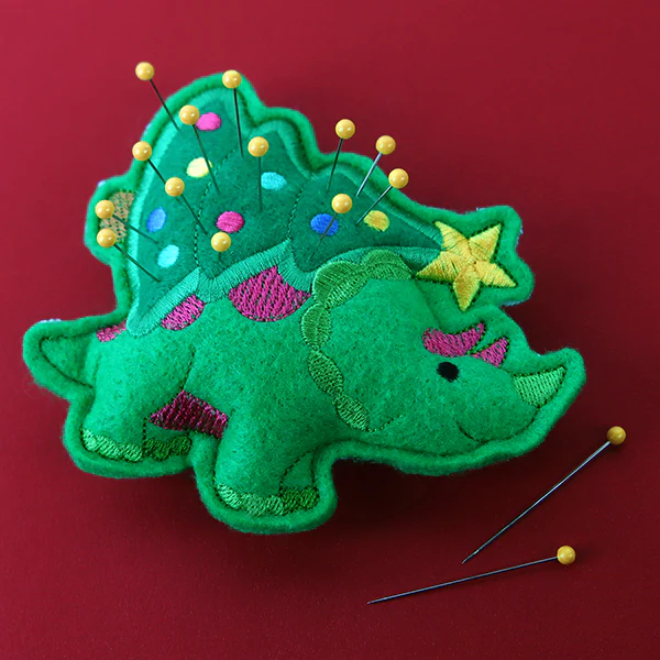Merry Christmas Tree-ceratops (In-the-Hoop) - Image 4