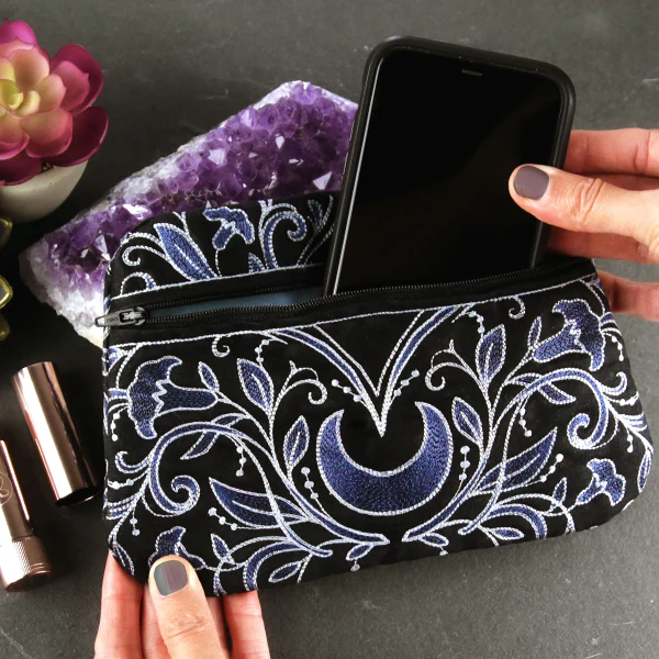 Mirrored in Beauty Lined Zipper Pouch (In-the-Hoop) - Image 4