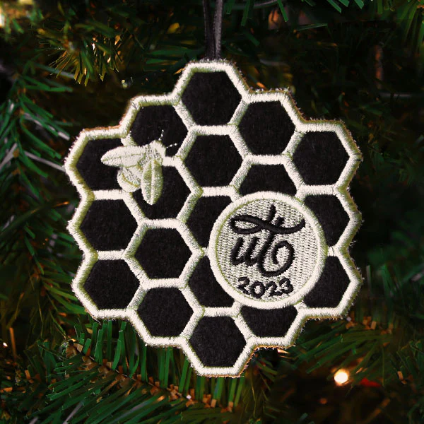 Urban Threads Collectible Ornament - 2023 Honeycomb & Bee (In-the-Hoop)