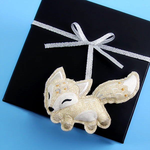 Yuletide Fox Ornament (In-the-Hoop) - Image 2